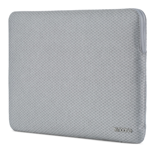 фото Чехол Incase Slim Sleeve with Diamond Ripstop для ноутбуков MacBook Pro 13" Retina 2016. Материал полиэстер. Цвет серый.
Incase Slim Sleeve with Diamond Ripstop for MacBook Pro 13" Retina 2016 - Cool Gray