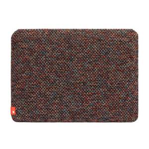Чехол-рукав Incase Slip Sleeve with PerformaKnit для MacBook Pro 16" с магнитной застежкой.