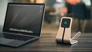 Комплект чехла и настольного зарядного устройства XVIDA iPhone 7 Charging Office Kit (WOKI7-01G-EU), золотая подставка