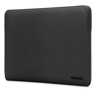 Чехол Incase Slim Sleeve with Diamond Ripstop для ноутбуков MacBook Pro 13&quot; Retina 2016. Материал полиэстер. Цвет черный.
Incase Slim Sleeve with Diamond Ripstop for MacBook Pro 13&quot; Retina 2016 - Black