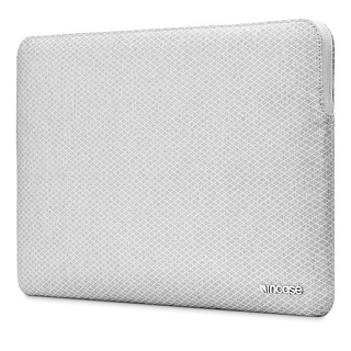 Чехол Incase Slim Sleeve with Diamond Ripstop для ноутбука Apple MacBook Air 13&quot;. Материал полиэстер. Цвет серый.
Incase Slim Sleeve with Diamond Ripstop for MacBook Air 13&quot; - Cool Gray